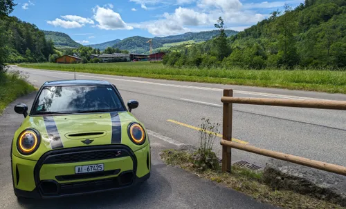 Discovering Switzerland with a Car