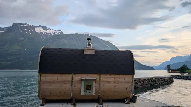Hiking around Norway — PXL_20250714_202126754.jpg