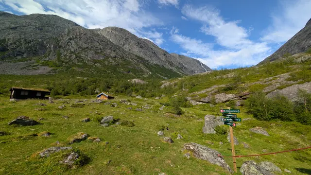 Hiking around Norway — PXL_20250715_155805364.jpg